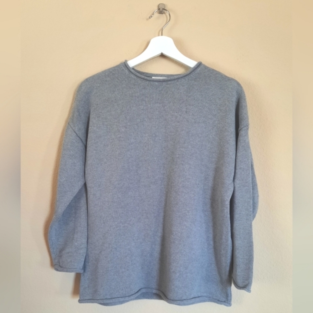 La Garconne Moderne Gray Pullover Sweater Classic Basic Minimalist Chic Timeless